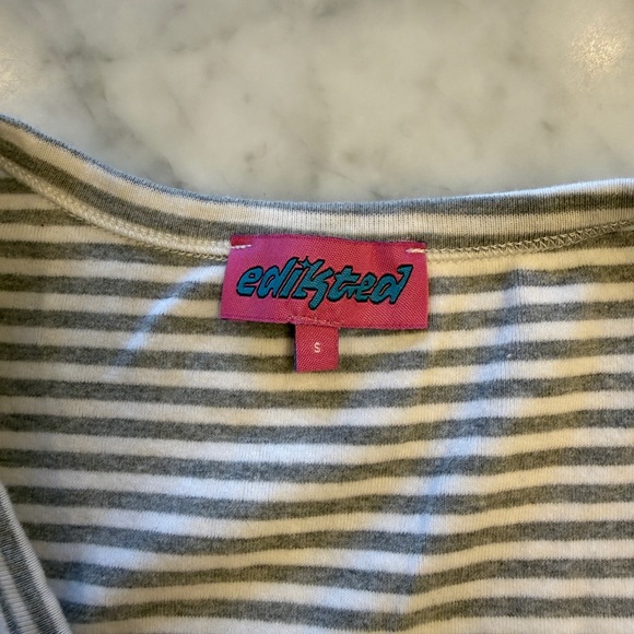 Edikted Kady Striped Henley T Shirt - Picture 4 of 6